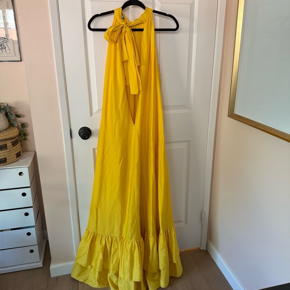 Alice & Olivia Jovie goldenrod yellow halter sleeveless maxi dress medium - Picture 5 of 15